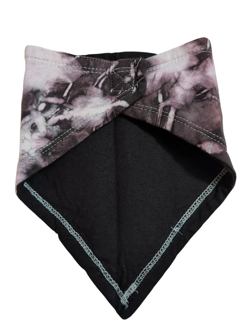 NWOT Tie-Dye Triangle Pet Bandana / Baby Bandaid Bib in Black And White